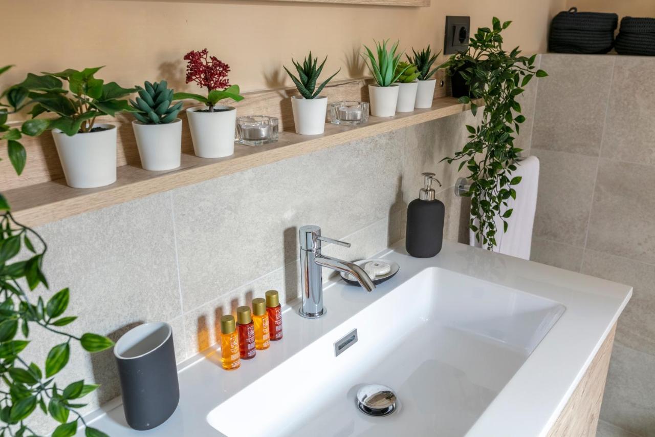 Parione Apartment Рим Екстериор снимка