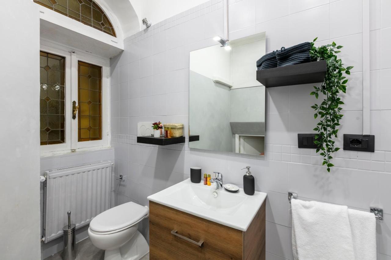 Parione Apartment Рим Екстериор снимка