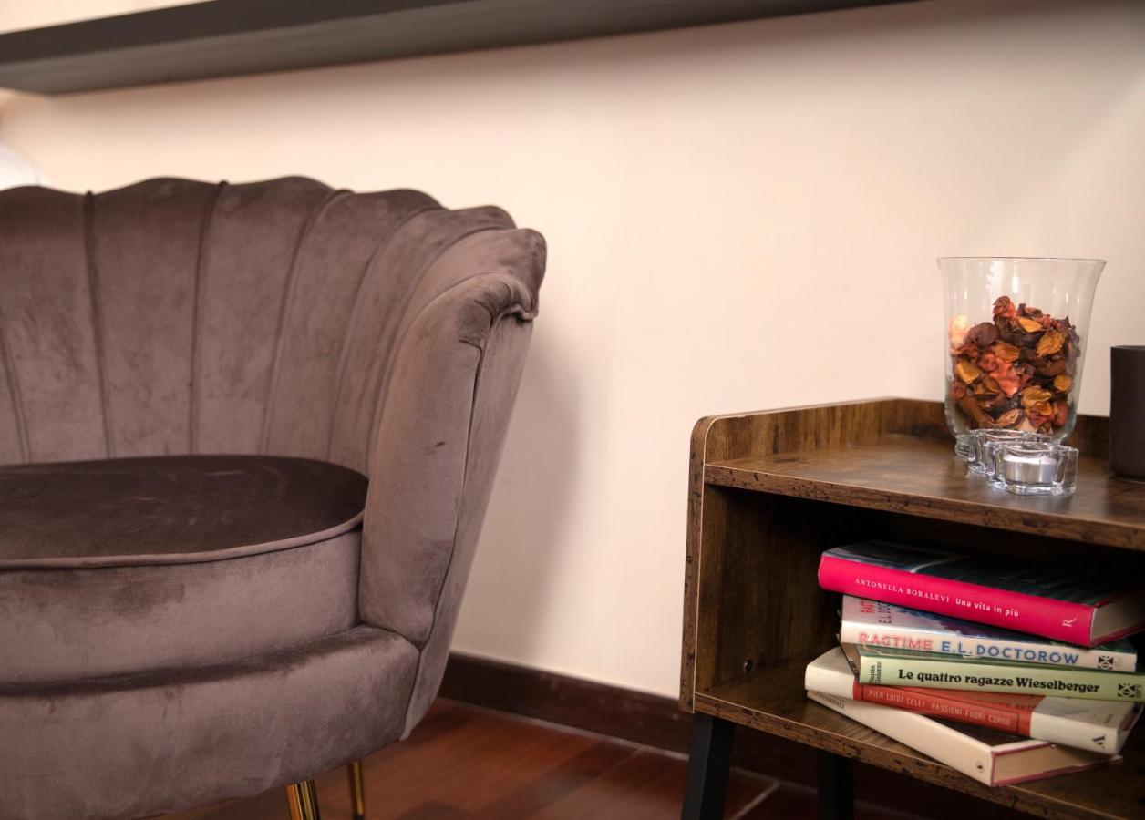 Parione Apartment Рим Екстериор снимка