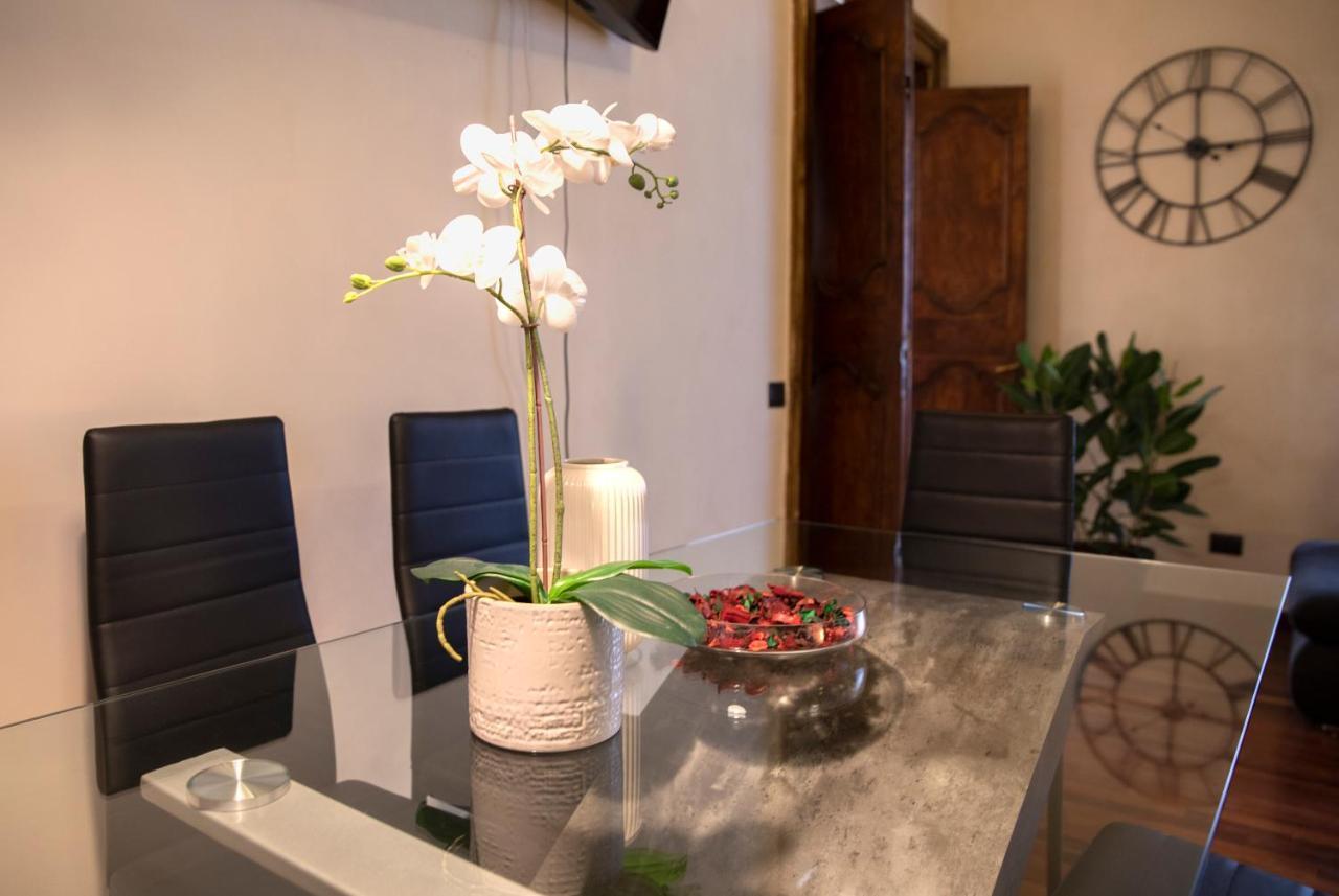Parione Apartment Рим Екстериор снимка