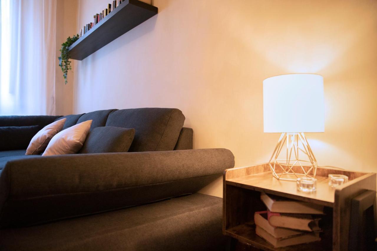 Parione Apartment Рим Екстериор снимка